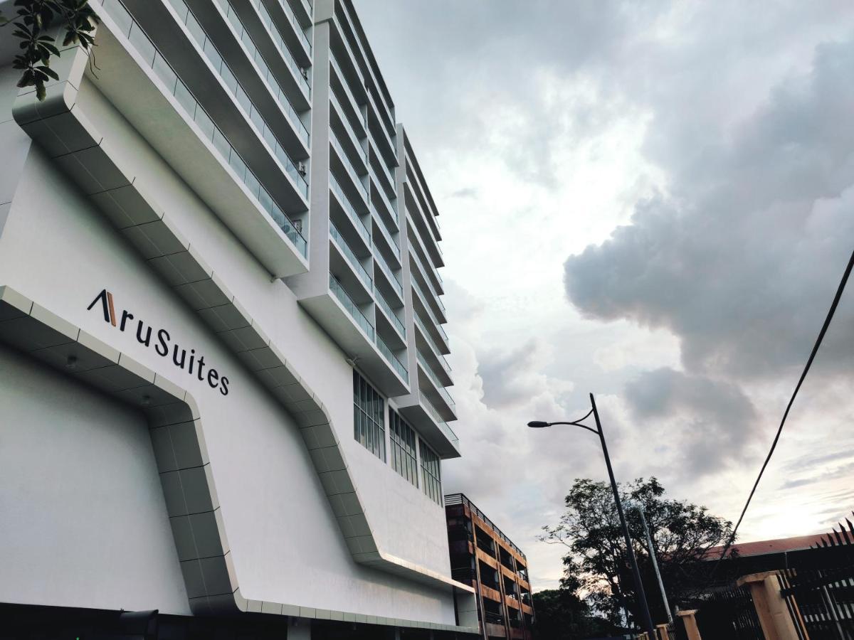 1 N 1 Suites By Jc At Aru Suites , Kota Kinabalu Exterior photo